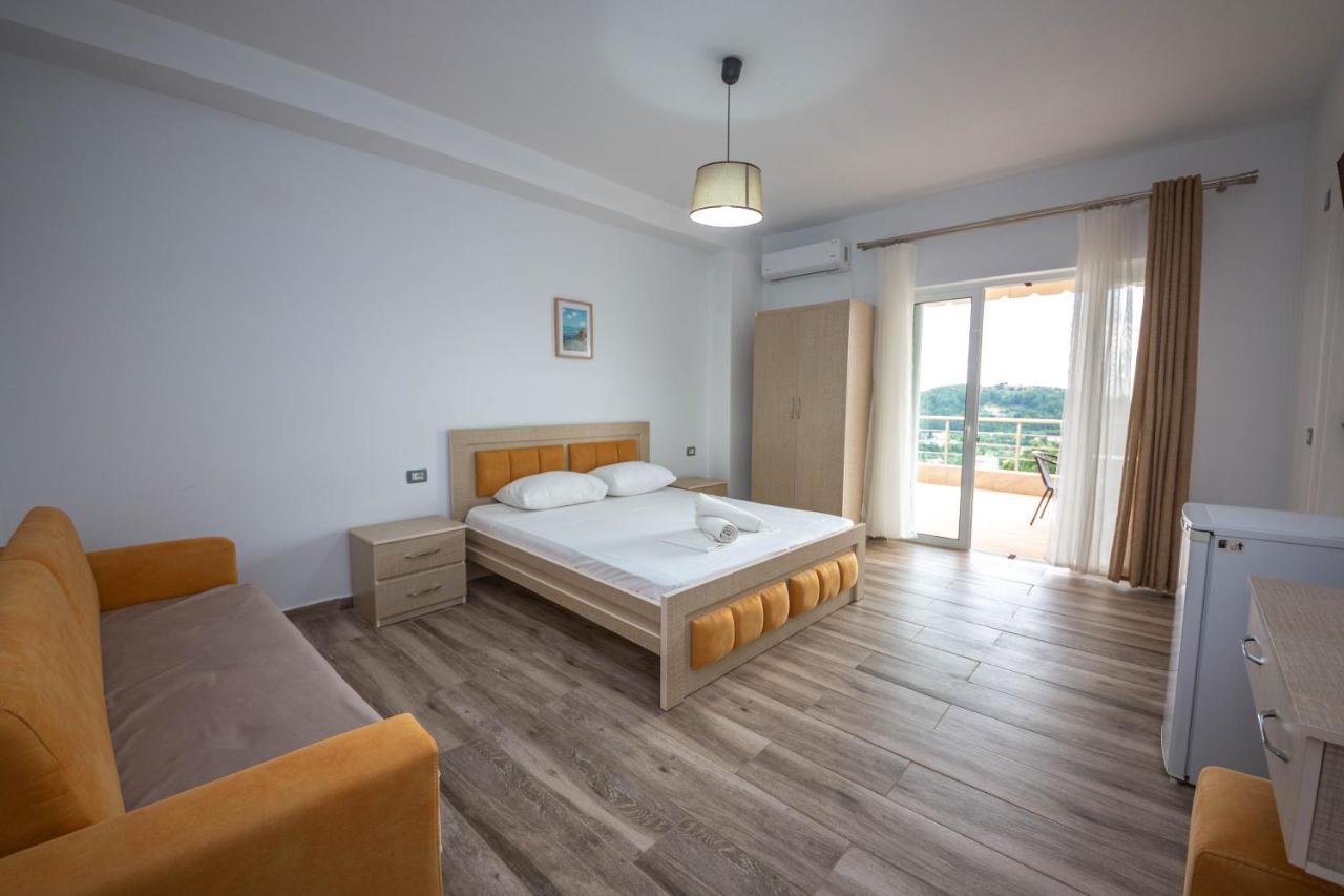 Villa Rondo Himare Eksteriør bilde